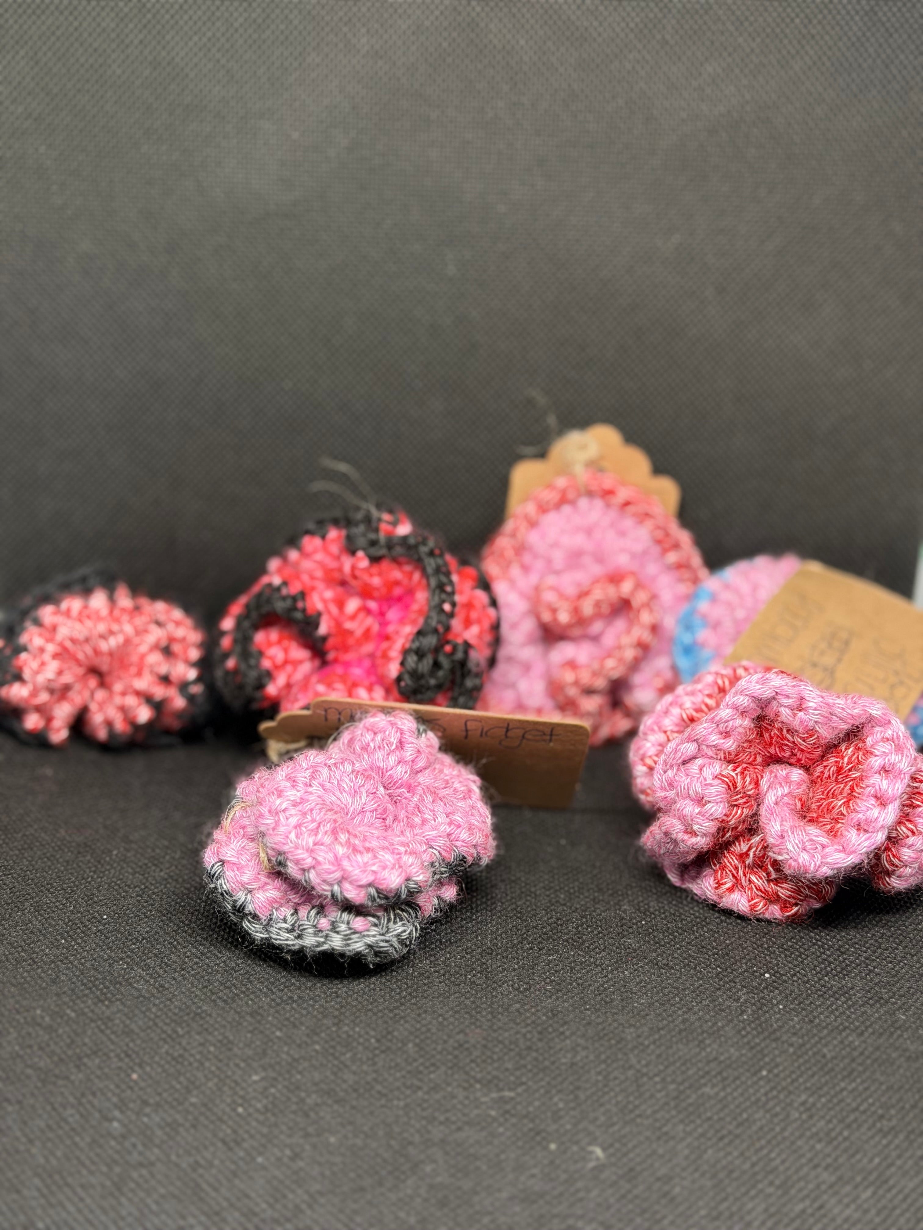 Pocket size Möbius fidgets