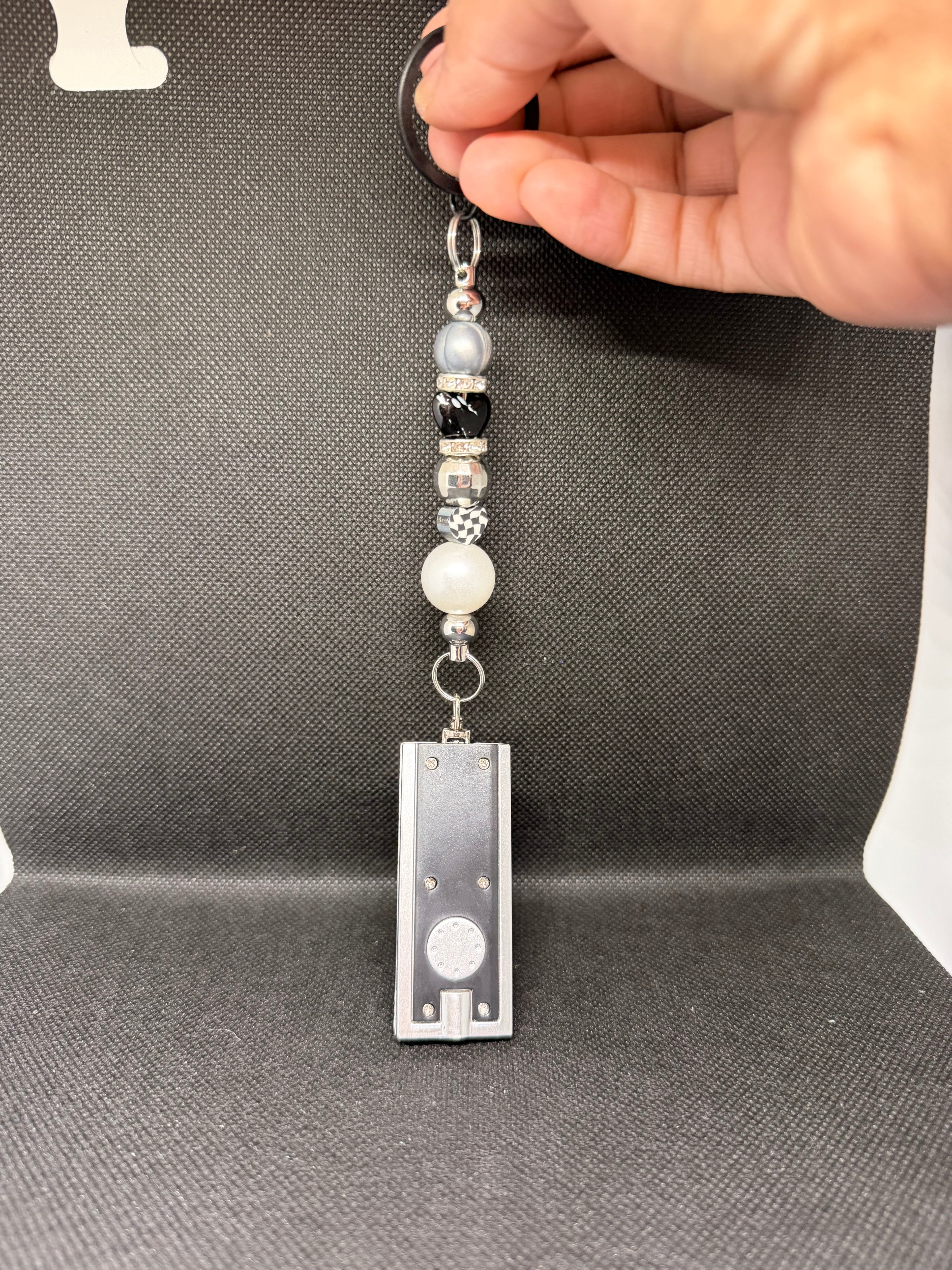 Flashlight keychain