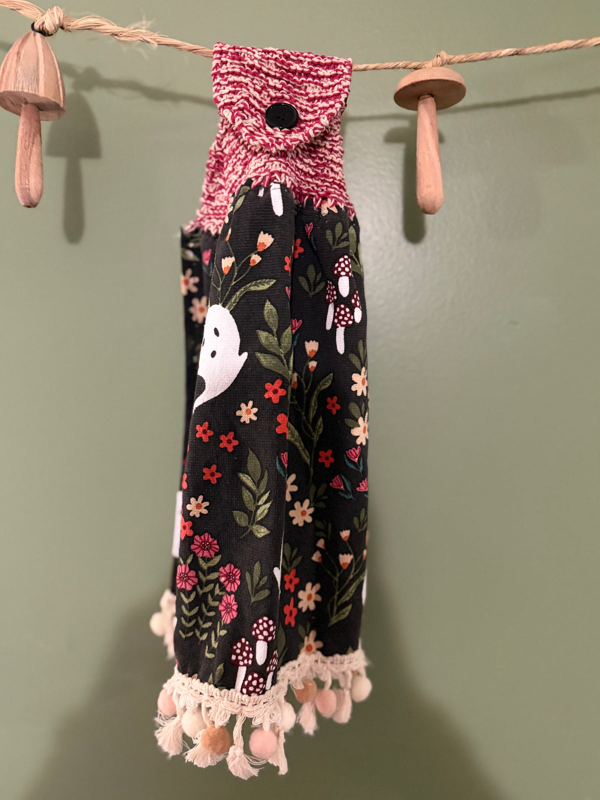 Ghost and floral knit top towel