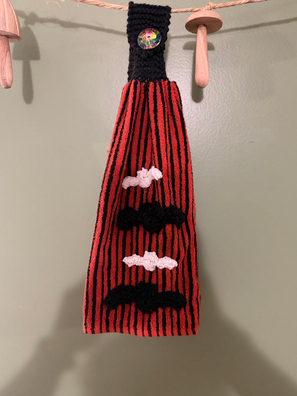 Bat hanging kitchen towel