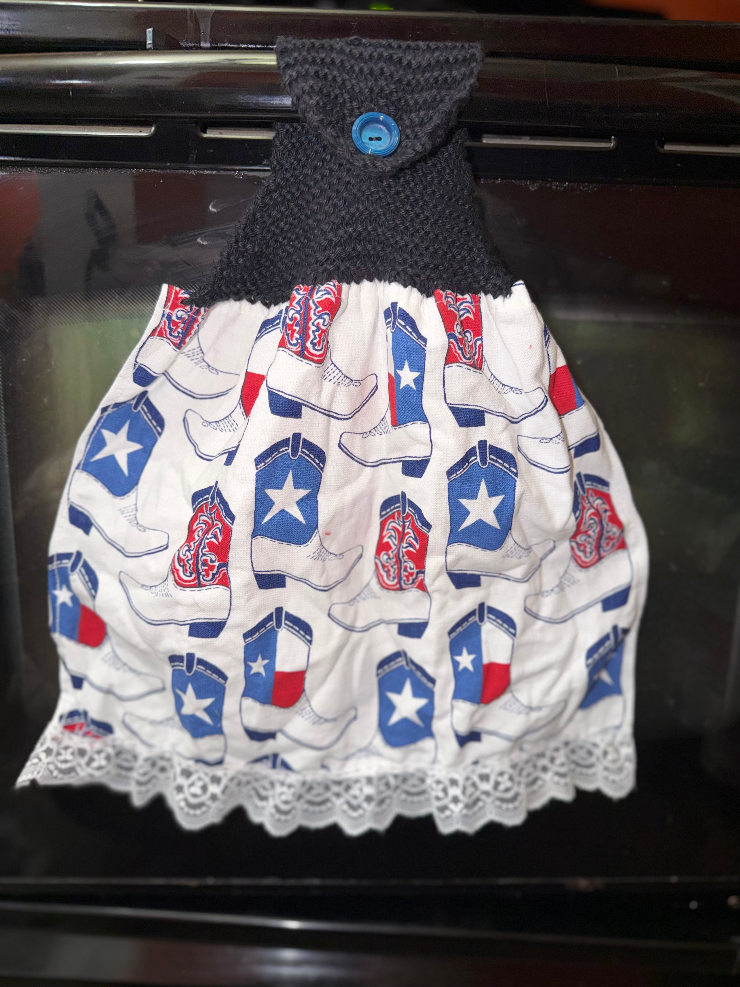 Knit top hanging towel