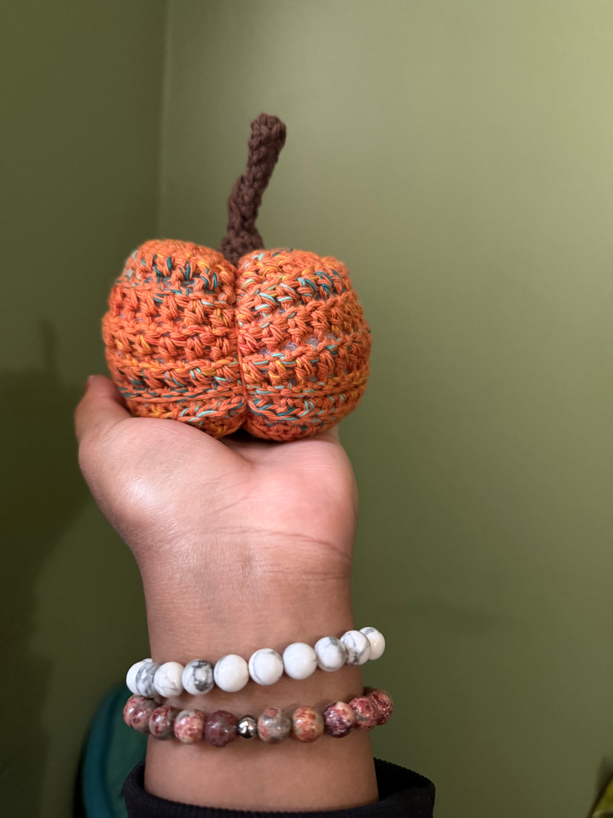 Crochet small pumpkin